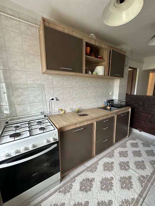 Apartament 3 camere decomandate, 66 mp + balcon 7 mp, Etaj 4/4, Manastur