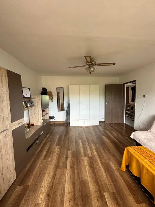 Apartament 3 camere decomandate, 66 mp + balcon 7 mp, Etaj 4/4, Manastur