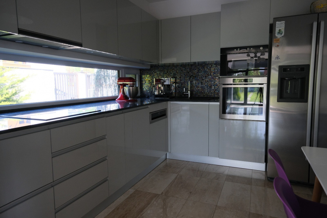 Vila moderna in Borhanci, mobilata + utilata, 500mp teren
