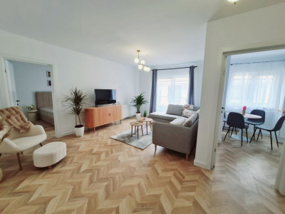 Apartament 2 camere  , 48 MP, Sesul de Sus, parcare.