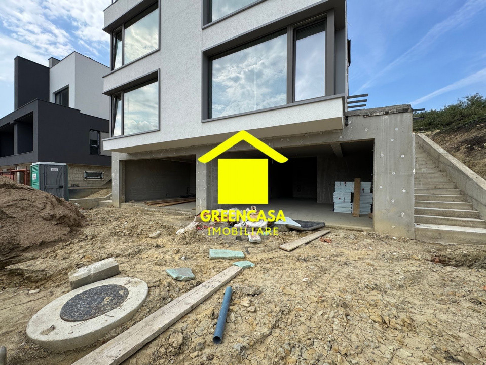 Duplex semifinisat, 175 mp utili, garaj dublu, 3 dormitoare, cartier Voroneț