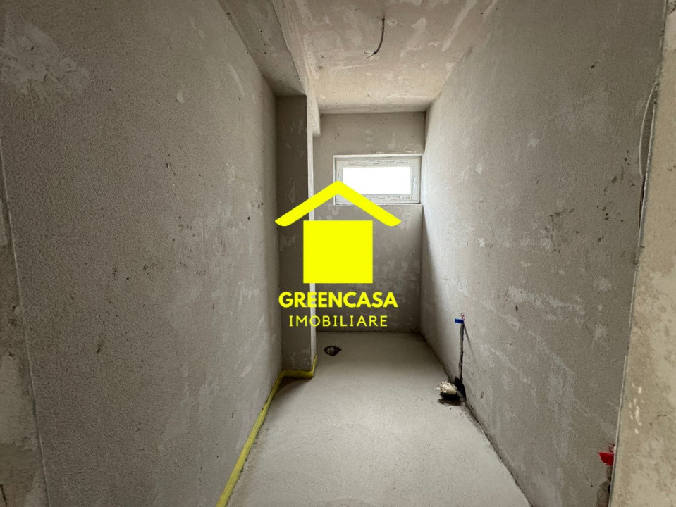 Duplex semifinisat, 175 mp utili, garaj dublu, 3 dormitoare, cartier Voroneț