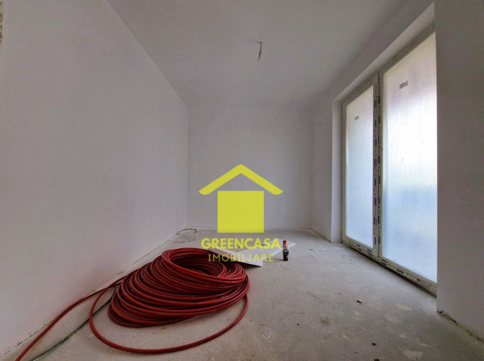 Apartament 2 camere semifinisat, terasa, Elite City