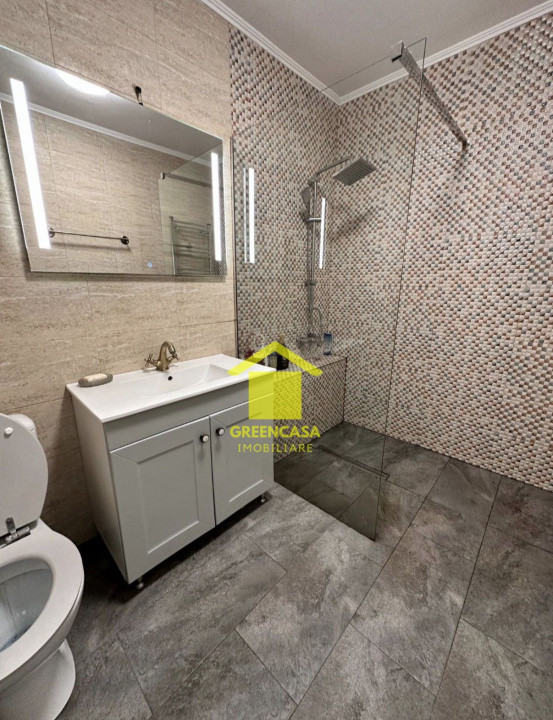 Apartament 3 camere, balcon, parcare, modern, zona Eroilor