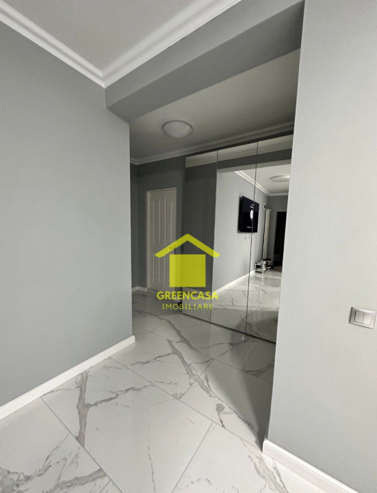 Apartament 3 camere, balcon, parcare, modern, zona Eroilor