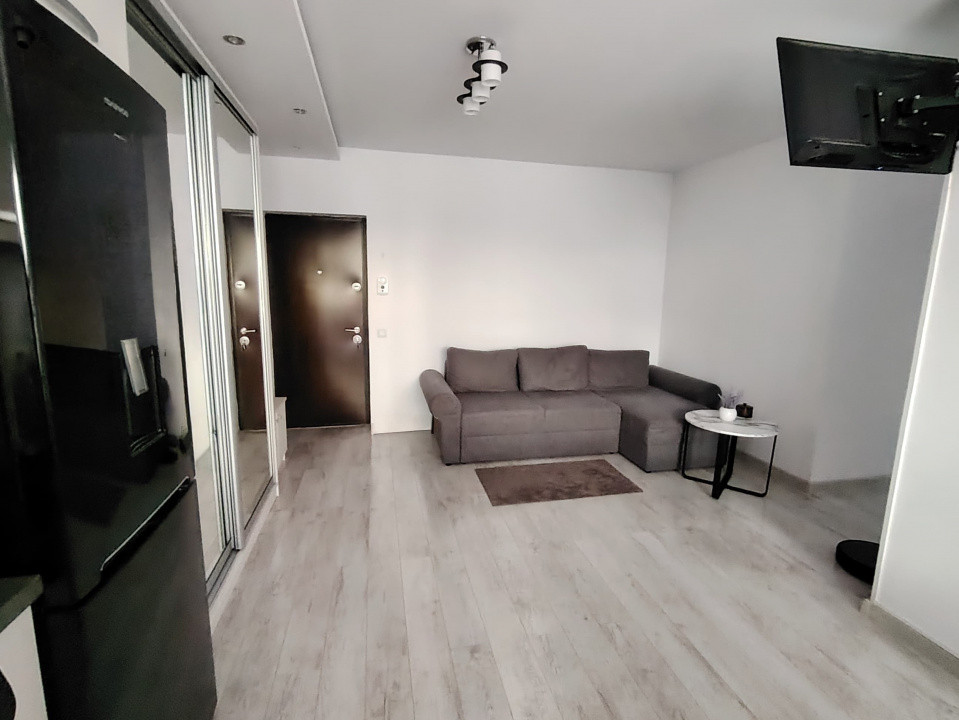 Apartament de 3 camere, utilat-mobilat, etaj 1, Șesul de sus