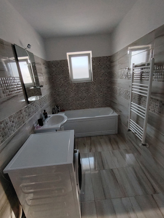 Apartament de 3 camere, utilat-mobilat, etaj 1, Șesul de sus