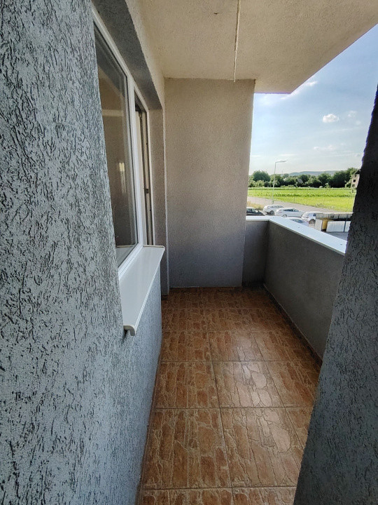 Apartament de 3 camere, utilat-mobilat, etaj 1, Șesul de sus