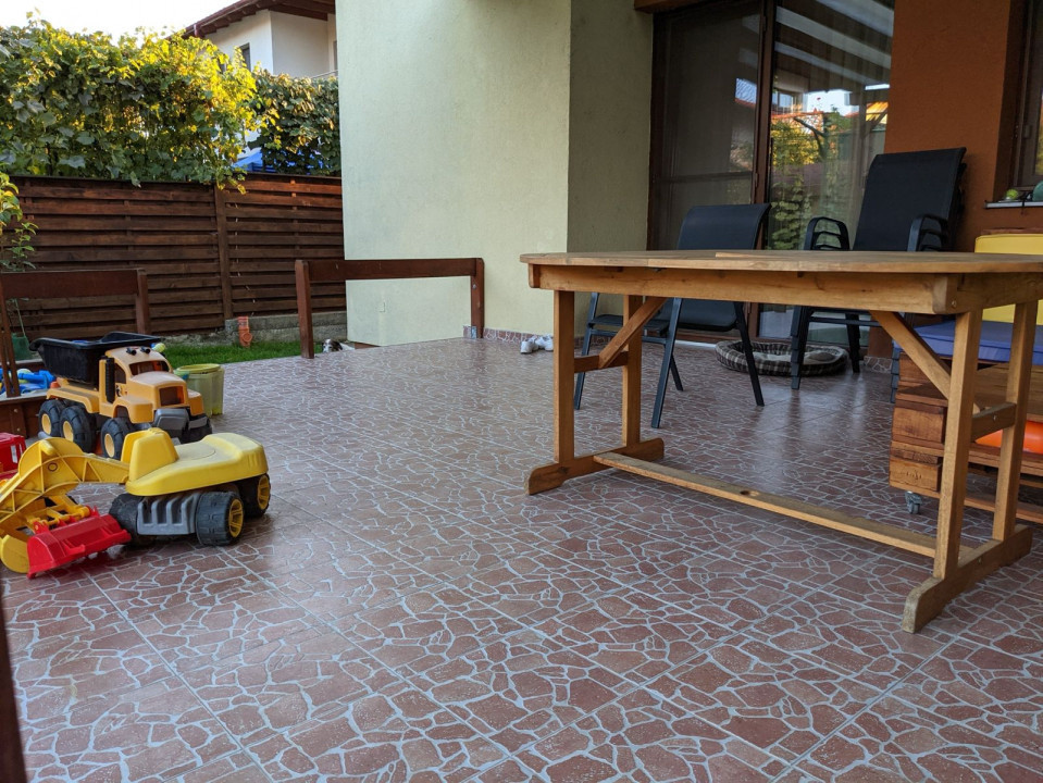  Casă individuală 5 camere, 235mp utili, teren 700mp, zona Somesului, Floresti