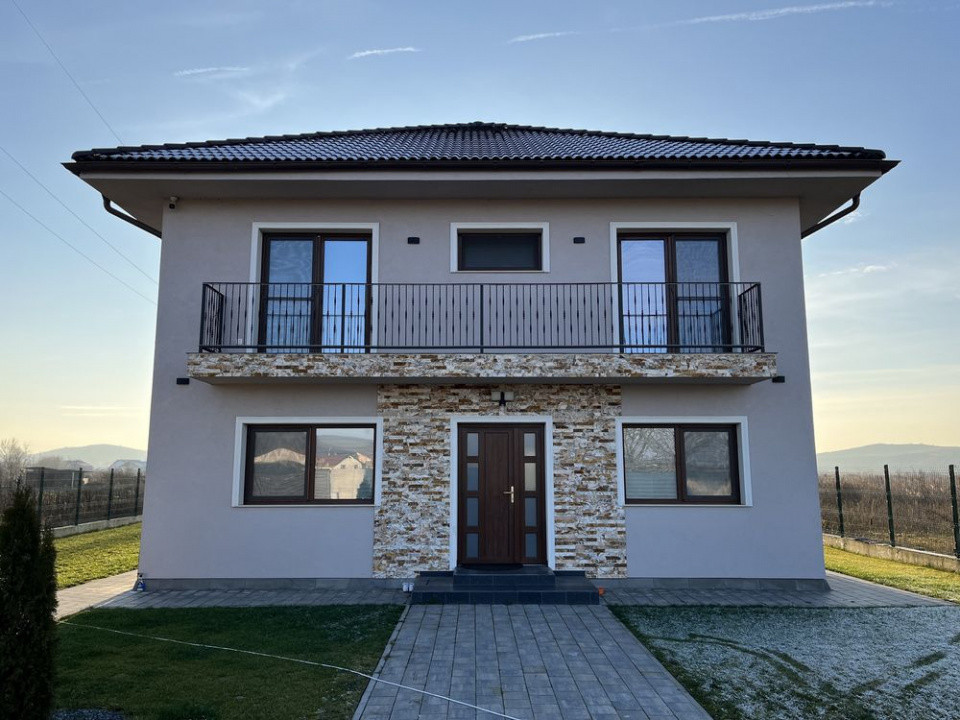 Casă individuală, 154mp utili, 600mp teren, zona Apahida
