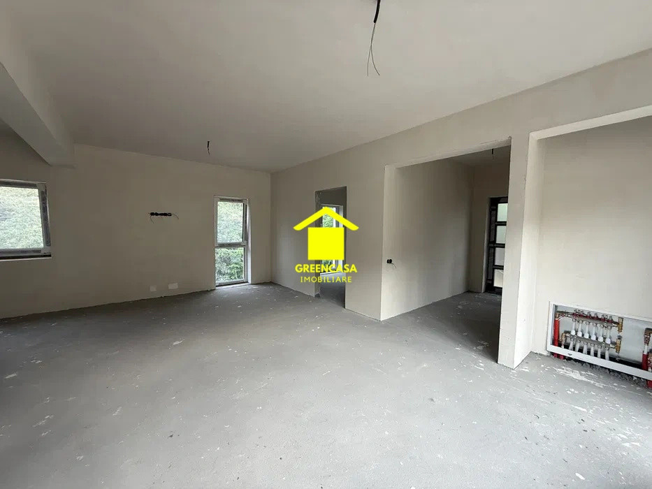Duplex, 160mp utili, 350mp teren, semifinisat, Tăuți – Florești 