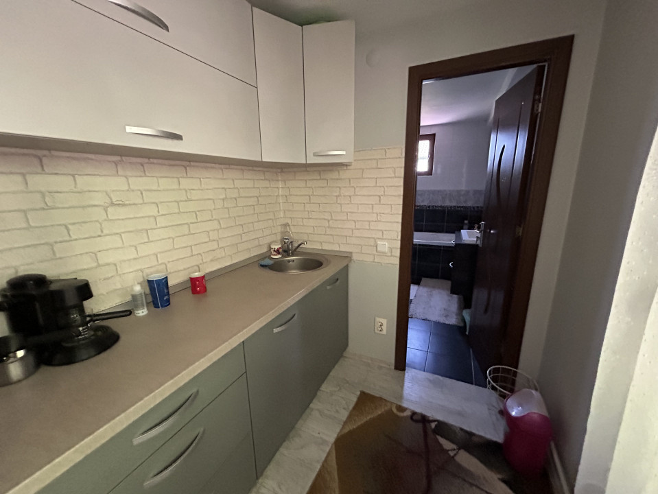 Casă individuală 249 mp, teren 1100 mp, Tăuți – Florești