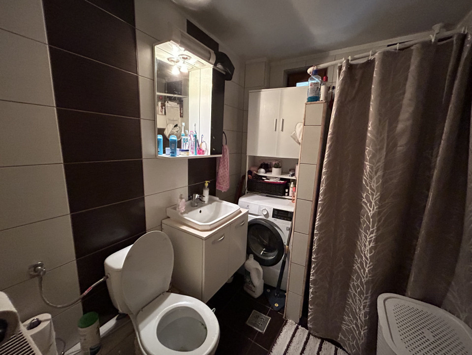Casă individuală 249 mp, teren 1100 mp, Tăuți – Florești