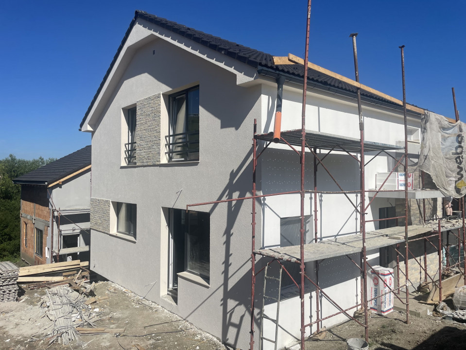 Duplex 114mp utili, 150mp teren liber, garaj, Dezmir