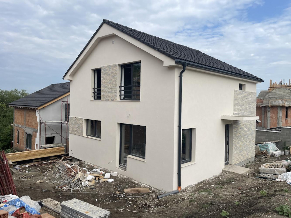 Duplex 114mp utili, teren 230mp liber, garaj, Dezmir