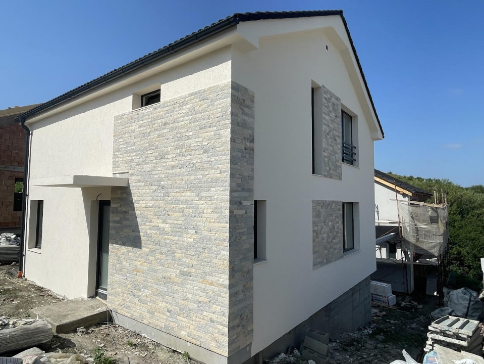 Duplex 114mp utili, teren 230mp liber, garaj, Dezmir