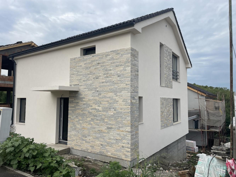 Duplex 114mp utili, teren 230mp liber, garaj, Dezmir