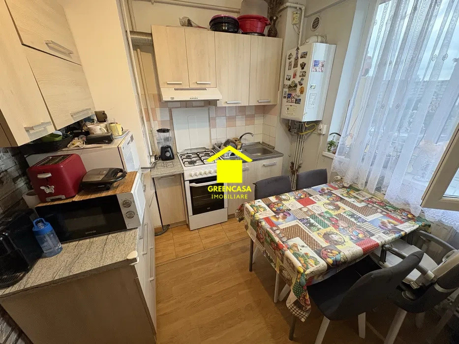 Apartament 2 camere decomandate, balcon, zona Mercur, Gheorgheni