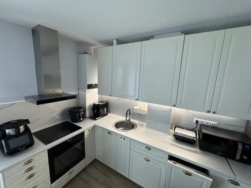 Apartament cu 3 camere, Eroilor .