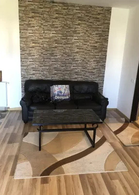 Închiriere apartament cu două camere, centru Floresti