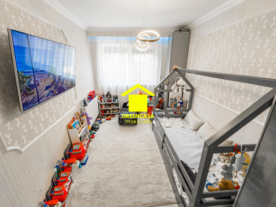 Apartament lux 3 camere, 70mp, gradina, zona Vivo