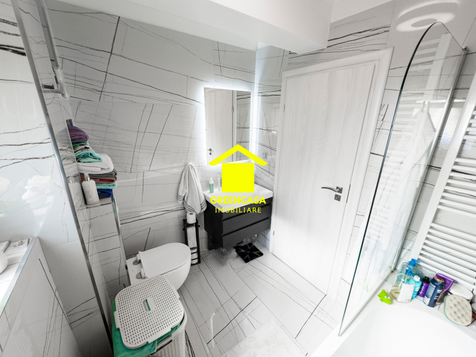 Apartament lux 3 camere, 70mp, gradina, zona Vivo