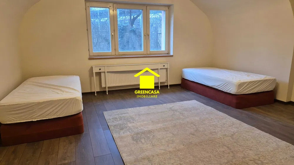 Apartament deosebit, renovat, 170 mp, în casă interbelică, Gruia
