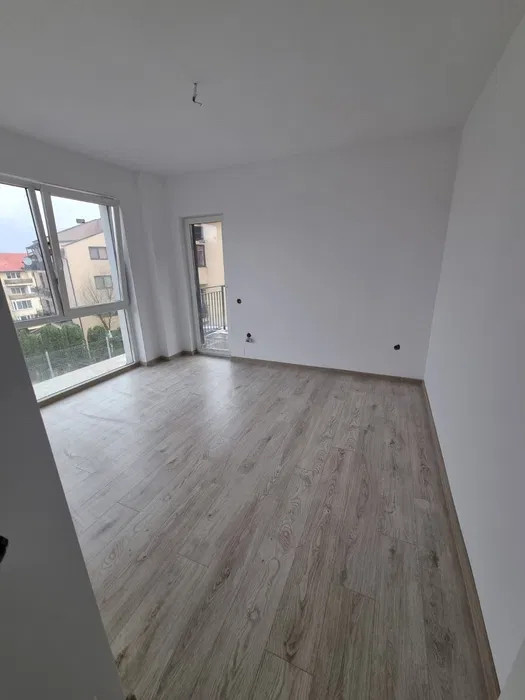 Apartament de vanzare  3 Camere, 64 MP, Fagului, parcare inclusa.