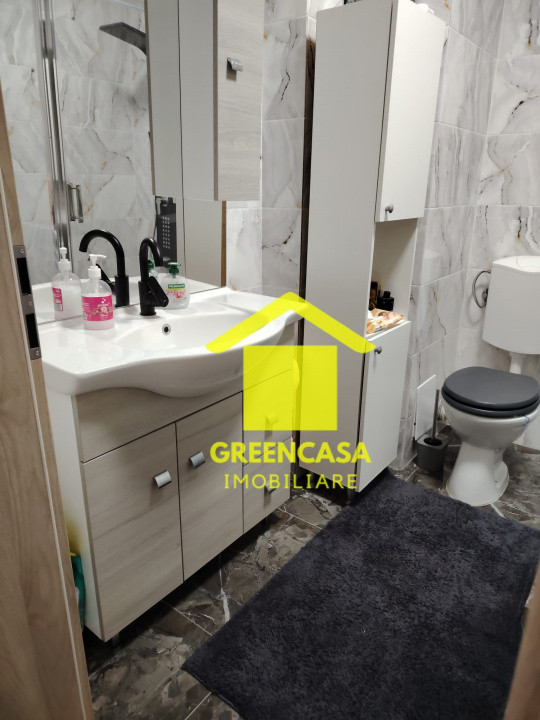 Apartament 3 camere gata de mutare , zona Urusagului, parcare subterana .