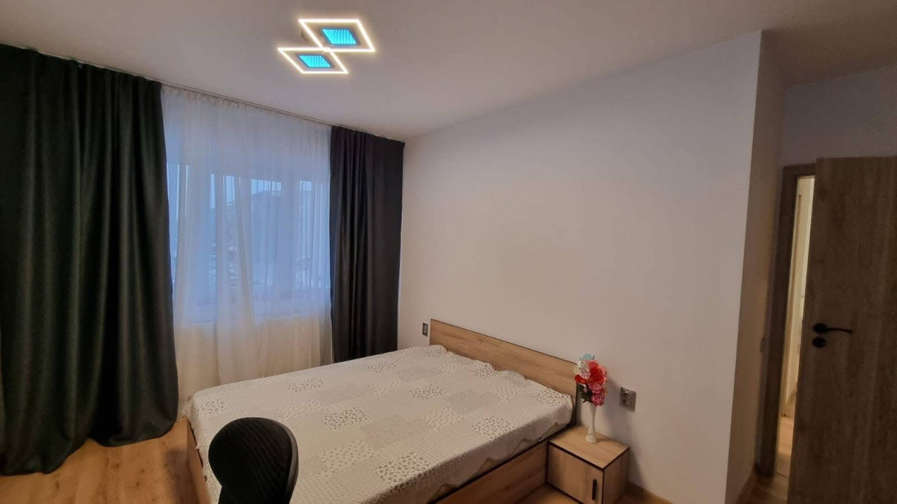 Apartament 3 camere gata de mutare , zona Urusagului, parcare subterana .