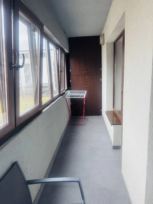 Închiriez apartament 3 camere