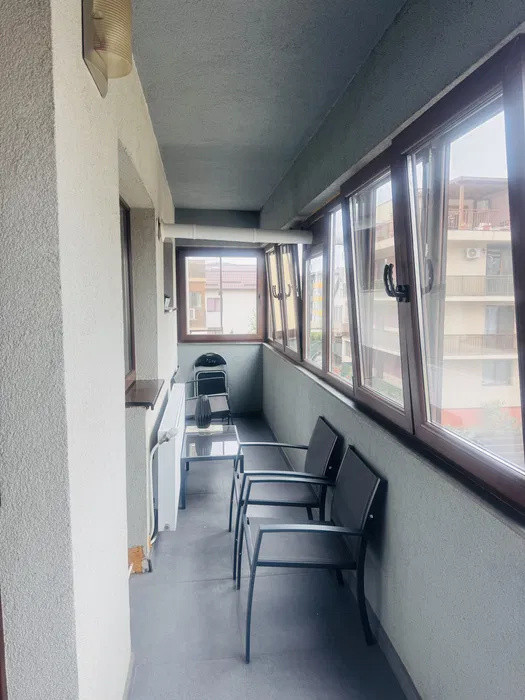 Închiriez apartament 3 camere