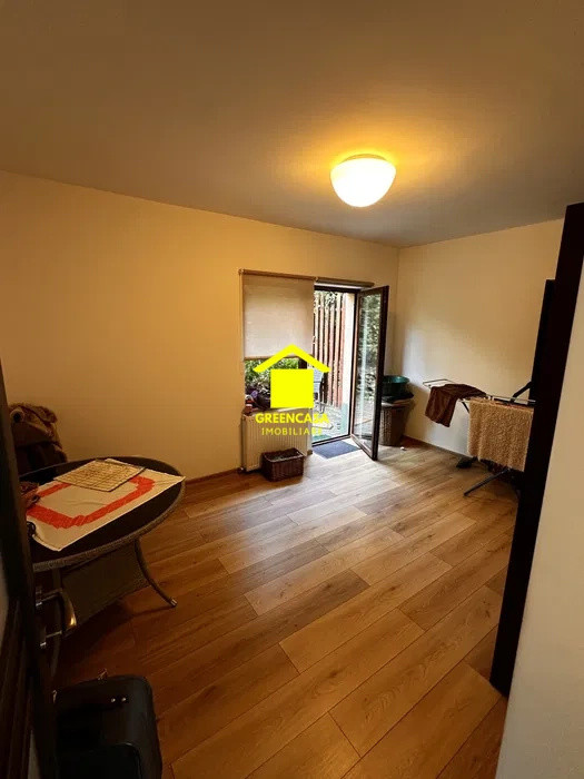 Apartament 3 camere, 76mp, balcon, gradina 120mp, zona Campului, Manastur