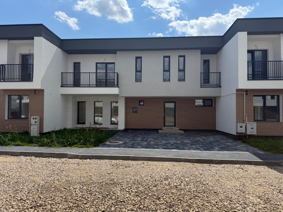 Triplex modern – Florești, zona Urușagului