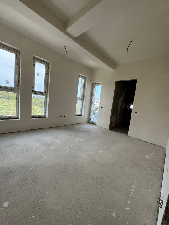 Triplex modern – Florești, zona Urușagului