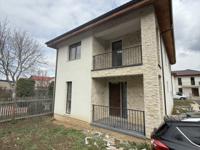 Casă individuală de vânzare în Gilău