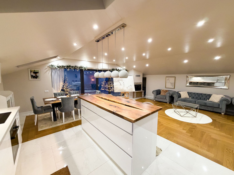 Casa cu panorama spre Cluj in Feleacu, 1000mp teren