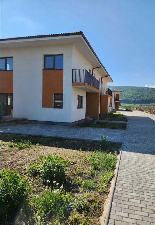 Duplex de vanzare in Gilau, 100mp utili, 330mp utili 
