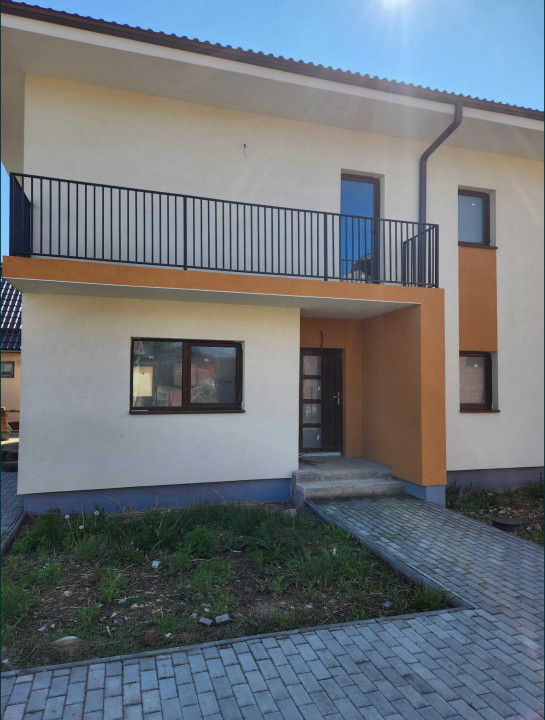 Duplex de vanzare in Gilau, 100mp utili, 330mp utili 