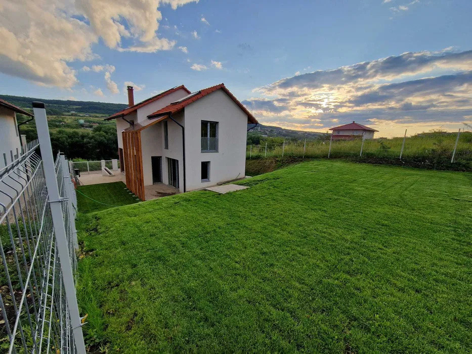 Casa individuala in Chinteni, 514mp teren, 140mp utili 