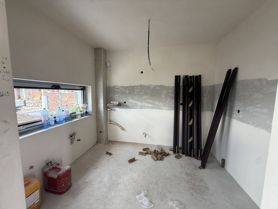 Casă individuală modernă în Dezmir, zonă exclusiv de case noi