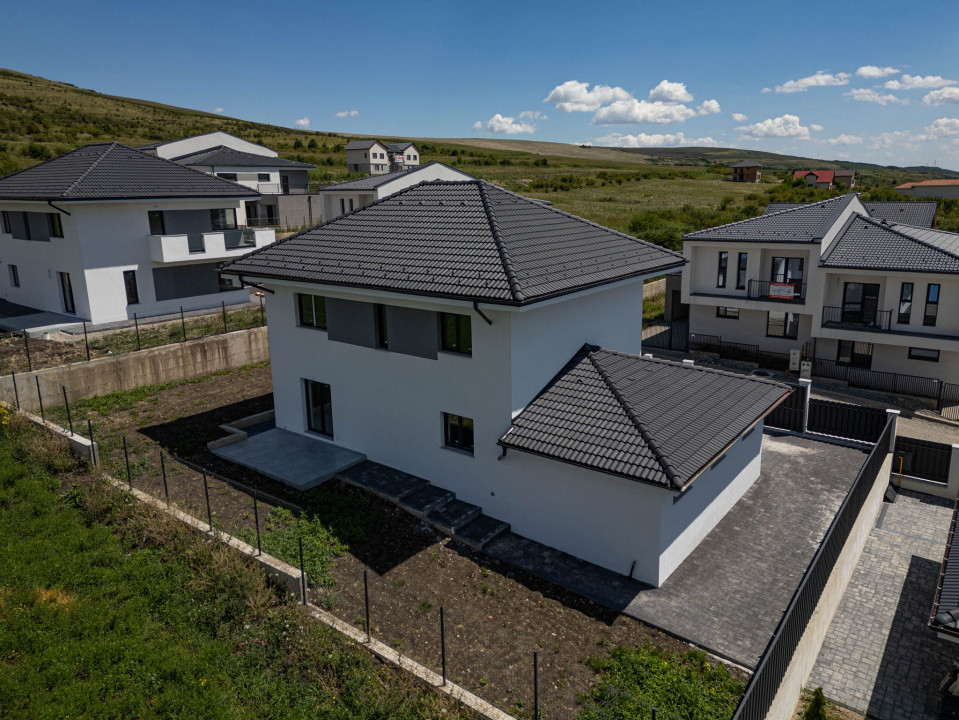 Casa unifamiliala la intrare in Chinteni, 140mp utili