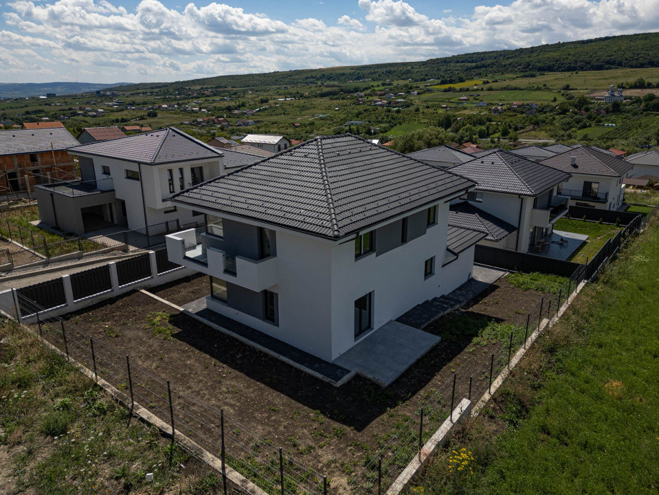 Casa unifamiliala la intrare in Chinteni, 140mp utili