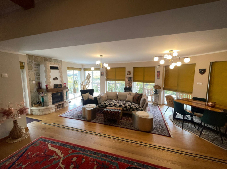 Proprietate speciala cu panorama superba, 220 mp utili, 1760 mp teren, Feleacu