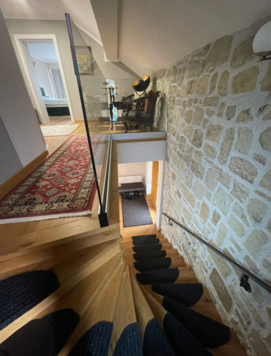 Proprietate speciala cu panorama superba, 220 mp utili, 1760 mp teren, Feleacu