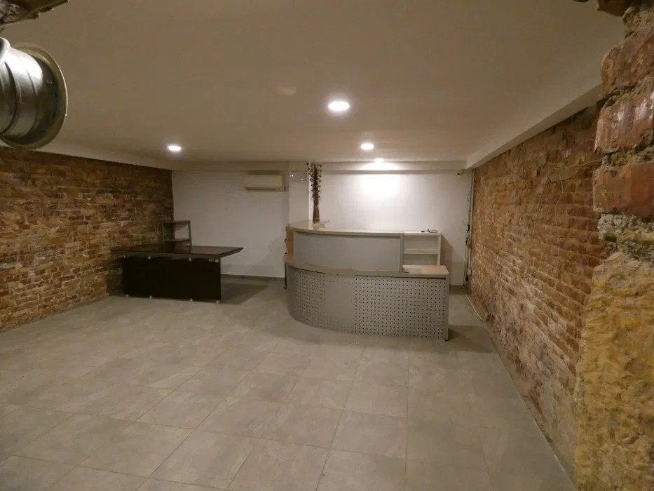 Spațiu comercial 207 mp, central, str. Horea, acces dublu și parcare