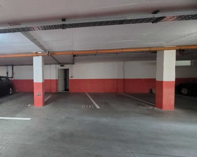 Apartament 2 camere decomandate, balcon, parcare subterana, zona Sigma