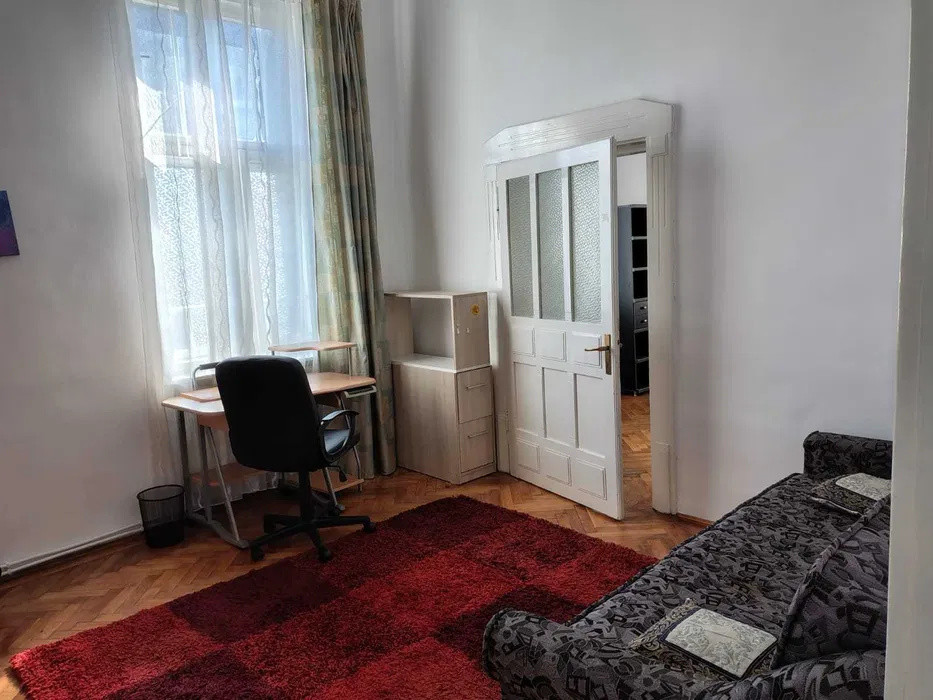Apartament 3 camere centru (3 room apartment city center)