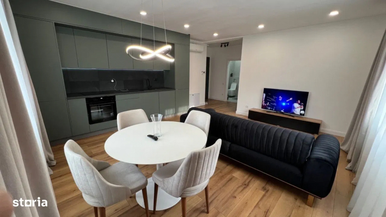 Inchiriez apartament 2 camere + doua locuri parcare, ultracentral, nou